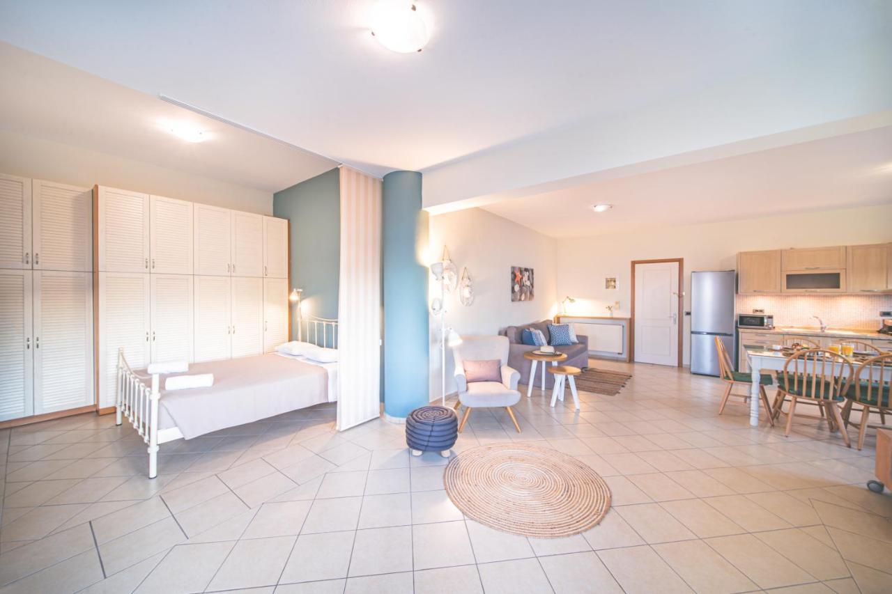Rainbow Apartments Сталида Экстерьер фото